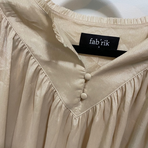 Brand new Champagne v-front satin blouse- perfect for a night out! - Picture 6 of 8